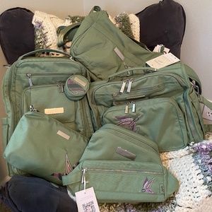 JuJuBe Embroidered Jade Bundle